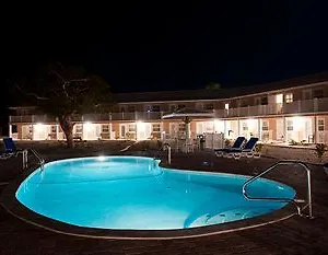 brac-reef-beach-resort.comcaribbean.com/